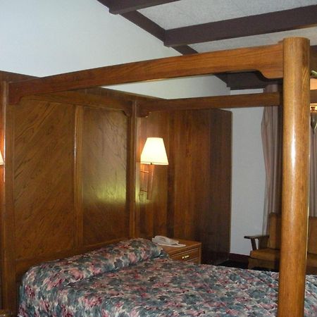 Kings Inn Cleveland Strongsville Dış mekan fotoğraf
