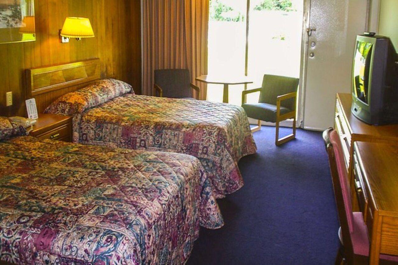 Kings Inn Cleveland Strongsville Dış mekan fotoğraf